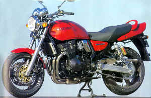 SUZUKI GSX 750